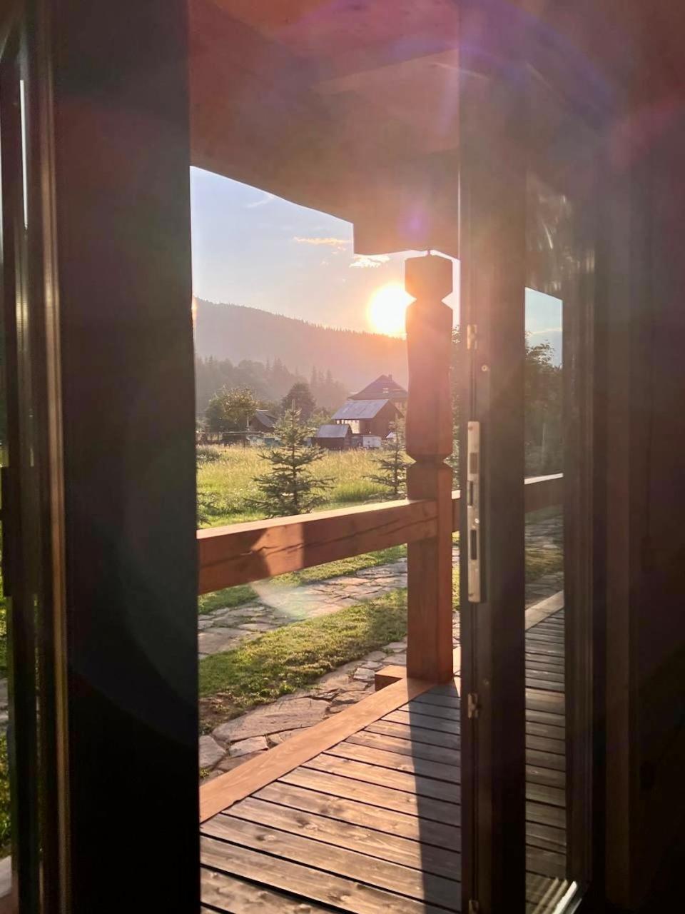 Chalet Pidstromom Mykulyčyn Exteriér fotografie